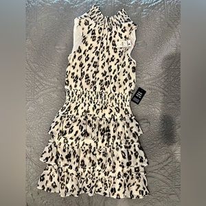 Leopard Print Animal Print Sleeveless Ruffle NWT
Cinched Mini Dress